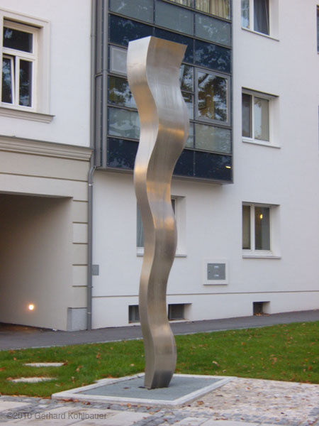 S1031569